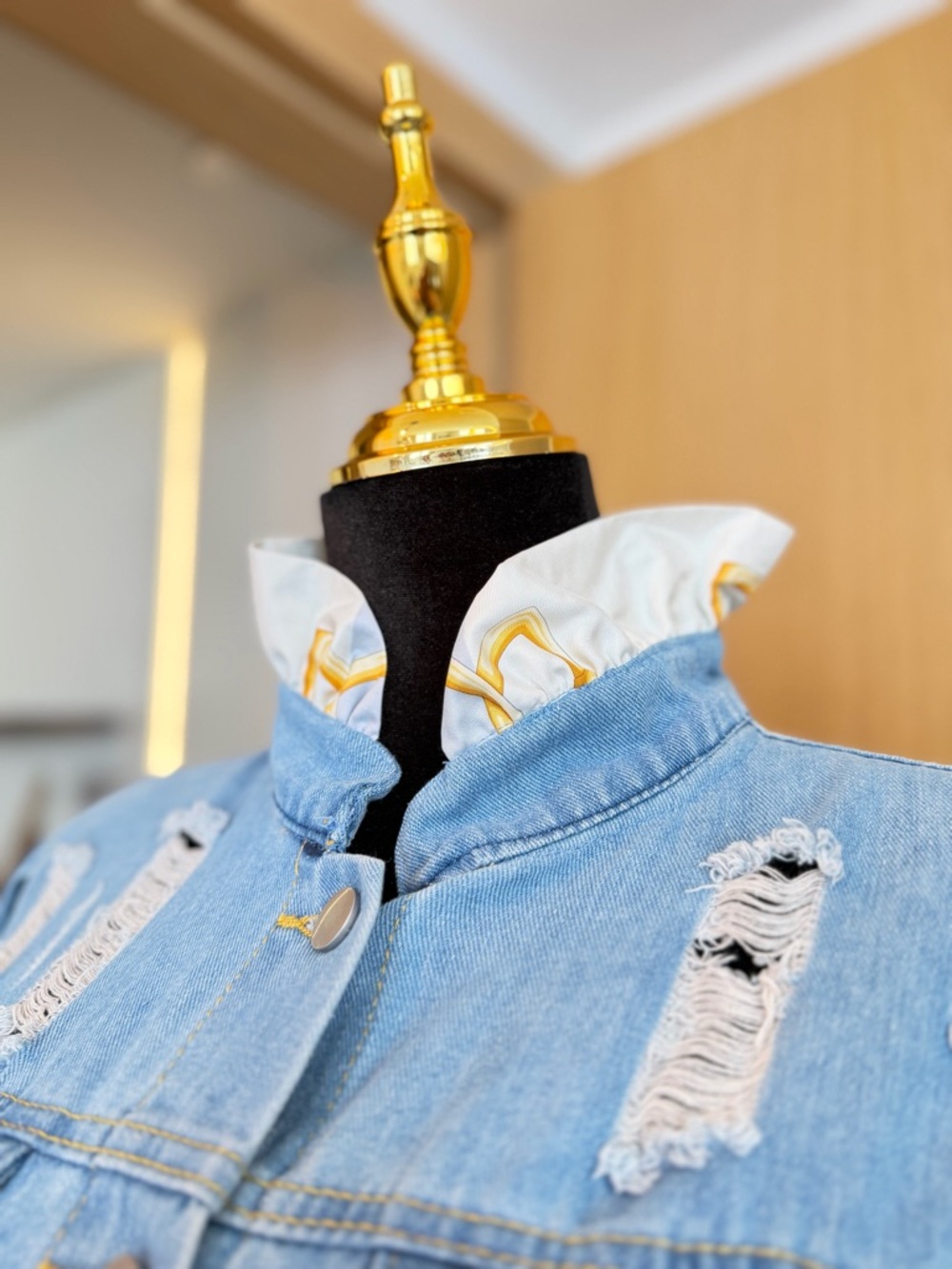 JEANS Distressed Cropped Denim Jacket | Street Muse - Picture 4 of 5
